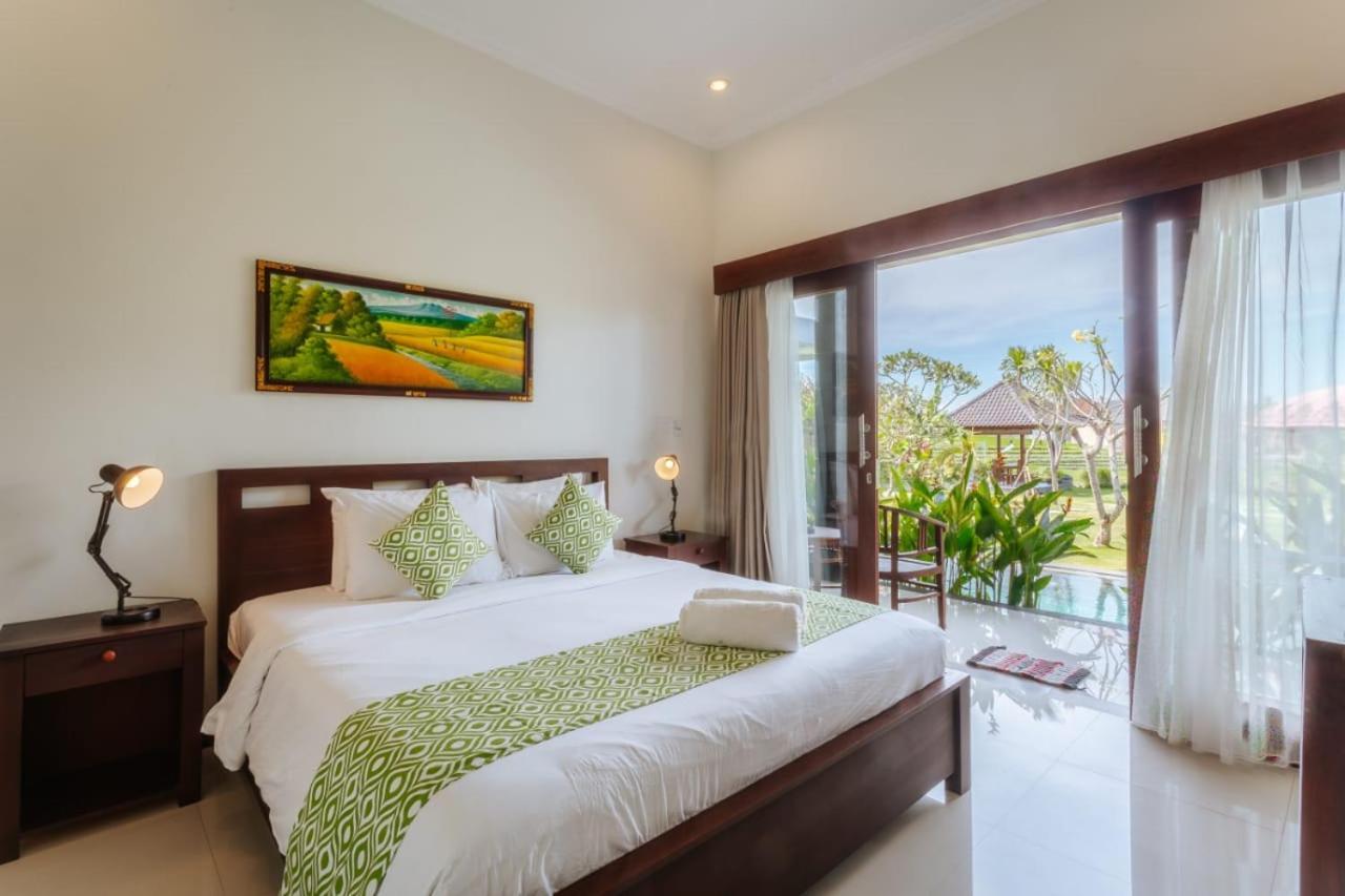 Carik Bali Guest House Canggu Esterno foto