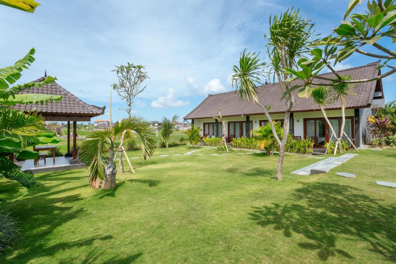 Carik Bali Guest House Canggu Esterno foto
